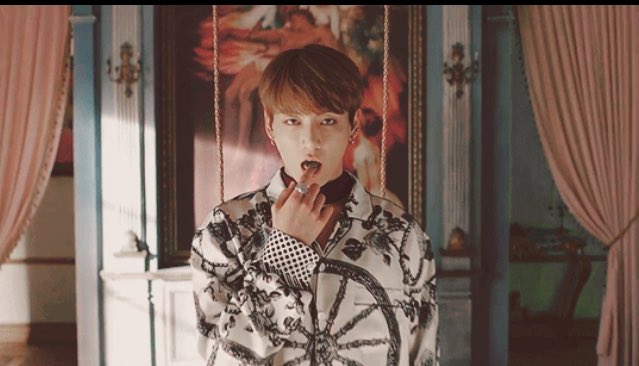 Suga_s_Diary's tweet photo. Dear diary,

I love to suffer.

SUGA. https://t.co/LnWLoh9j2s