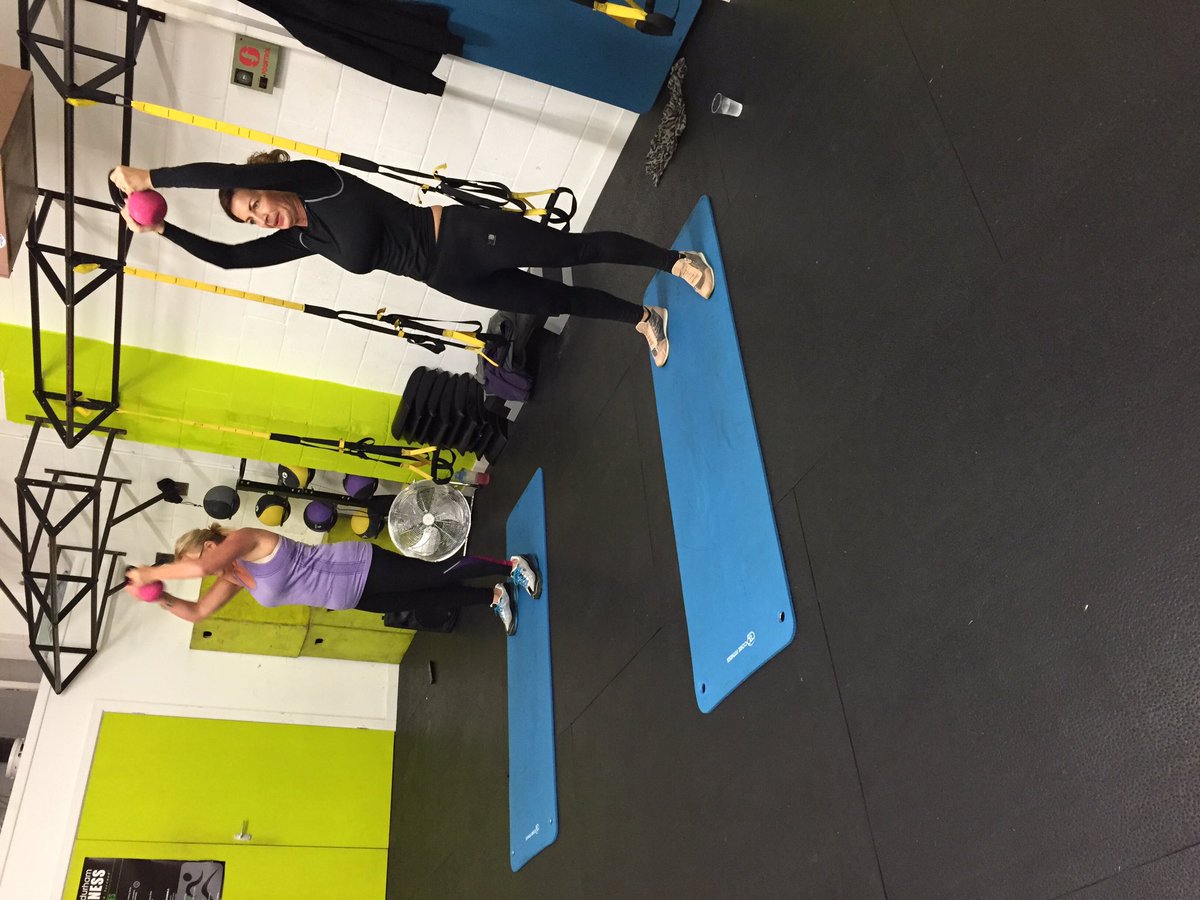 SF_CDurham's tweet photo. Fantastic work this morning from Jill &amp; Andrea at their #Quit&amp;GetFit session @EastDurhamFit - To book a place text FIT to 66777 #Stoptober https://t.co/felU7RdwJG