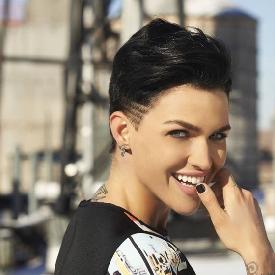 NotTeamSam's tweet image. Ask me a question | ask.fm/NotTeamSam?utm…