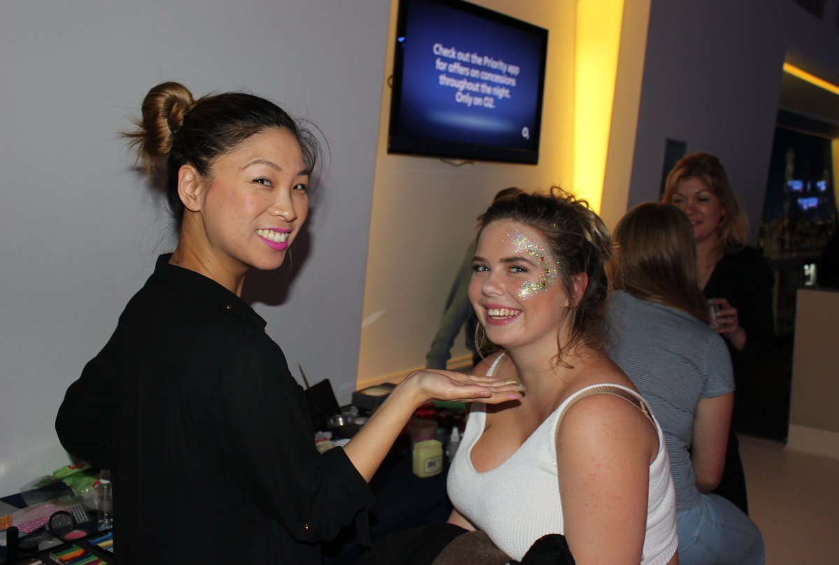 AnnSavvaGroup's tweet photo. #O2Priority customers get your face painted in the #O2Lounge at @TheO2 tonight for @justinbieber #PurposeTourLondon 💄💜✨ https://t.co/j5mKbbh6jY