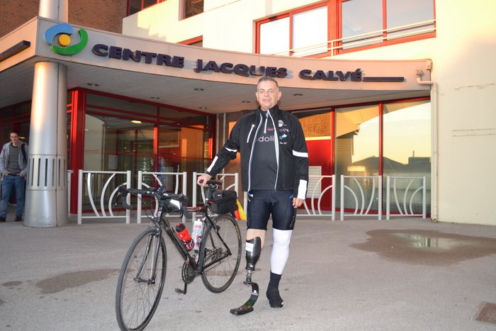 FondationHopale's tweet photo. Le défi de Ronny, amputé de la jambe qui relie l’Allemagne à l’Angleterre à vélo, maladie #Charcot #prothèse #hopale https://t.co/das5b8ypOM https://t.co/QaIgcR38i3