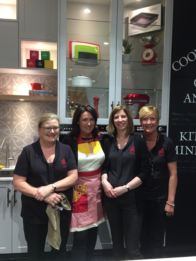 AnnaGare's tweet photo. The amazing ladies of Kitchen Antics in Wagga Wagga for my cooking demo tonight #deliciouseveryday https://t.co/ae6xpxmSB1