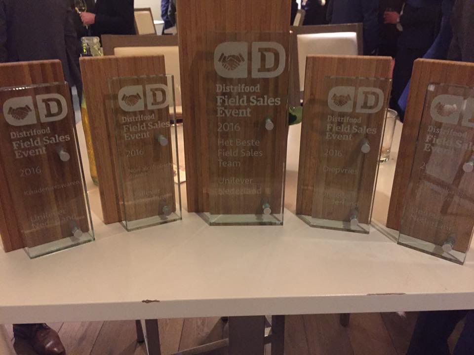 Wat een fantastische avond: 4x Categoriewinnaar en Beste Buitendienst 2016!
Alle klanten die op ons gestemd hebben: Enorm bedankt! #trots