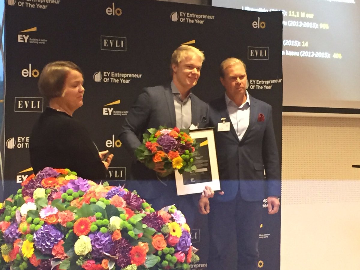 hyokyvaara's tweet photo. Kasvuyritys finalisti Keski-Suomesta Nordic Business Group Oy Hans-Peter Siefen ja Jyri Lindén #NBF2016 #EOY2016 https://t.co/WD3PJRZa5A