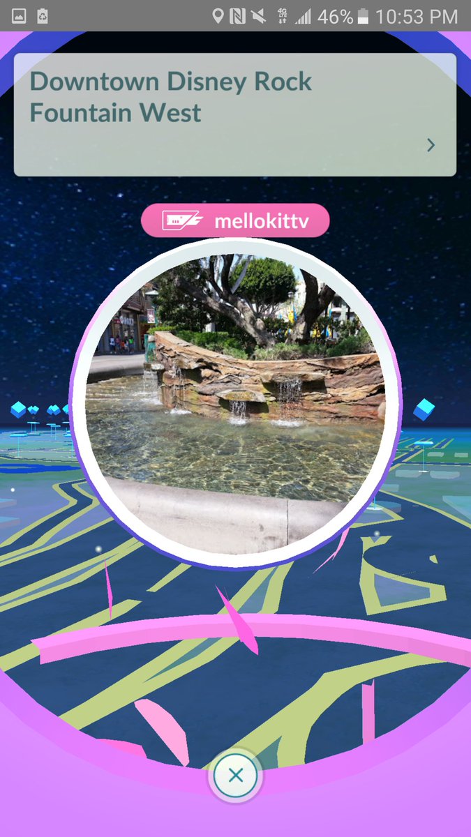 melloskitty's tweet photo. Making it happen.😂😂😂 #pokemongo #putalureonit #downtowndisney #teamvalor #valorclub #teamvalorgirls https://t.co/RIRSEi8yVs