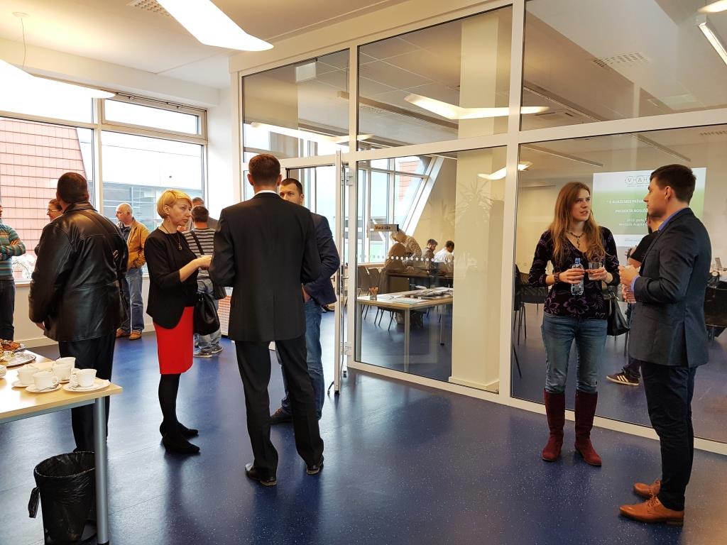 Lēnām ieņamam labākās vietas - jau pēc pāris minutēm seminārs par ēku energoefektivitāti! #eeGIS