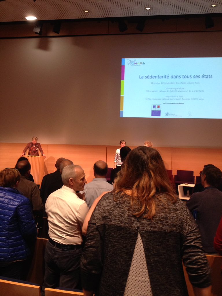 ASPlatroz's tweet photo. En direct de la conférence "la sédentarité dans tous ses états" avec @ONAPS présidé par Pr Martine Duclos. https://t.co/w36fRNn1y2