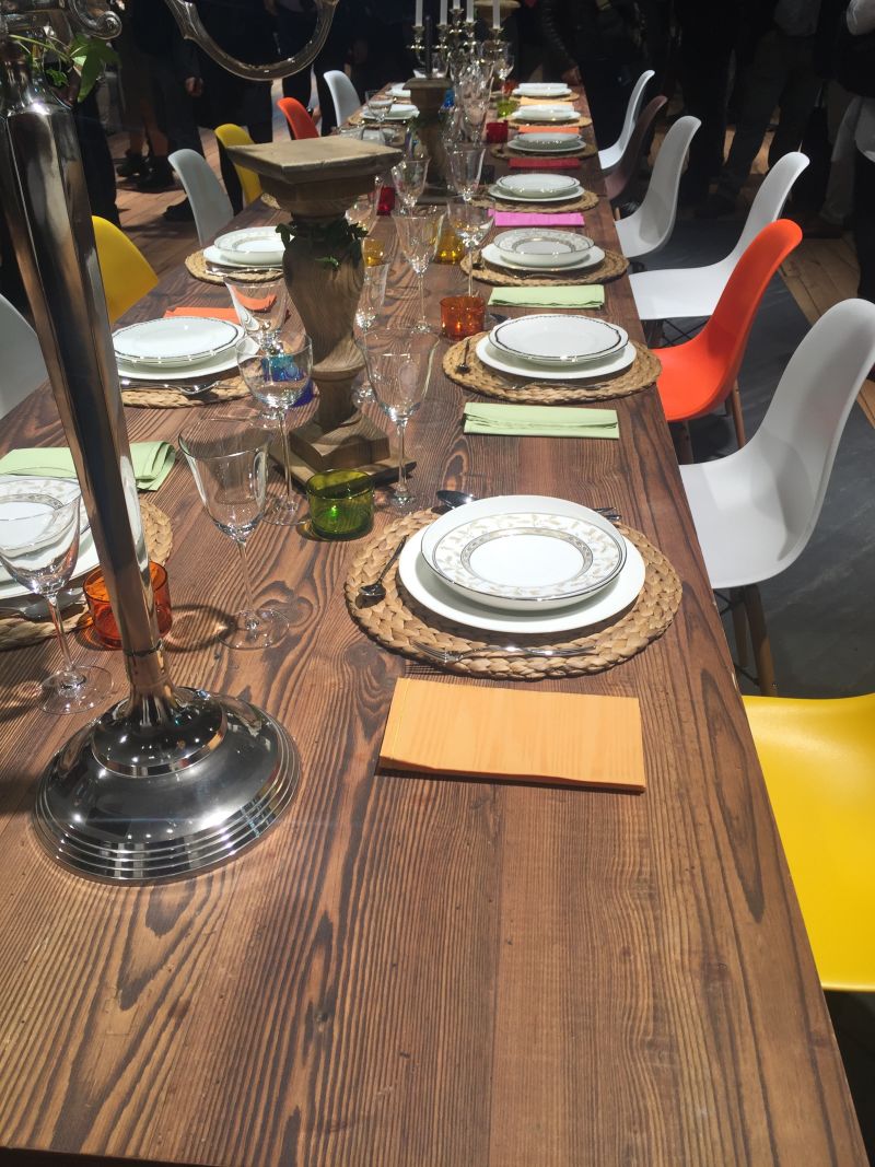 How To Properly Set A Table For Every Occasion homedit.com/how-to-set-a-t… <a href="/miqadessh/">Simona Ganea</a>