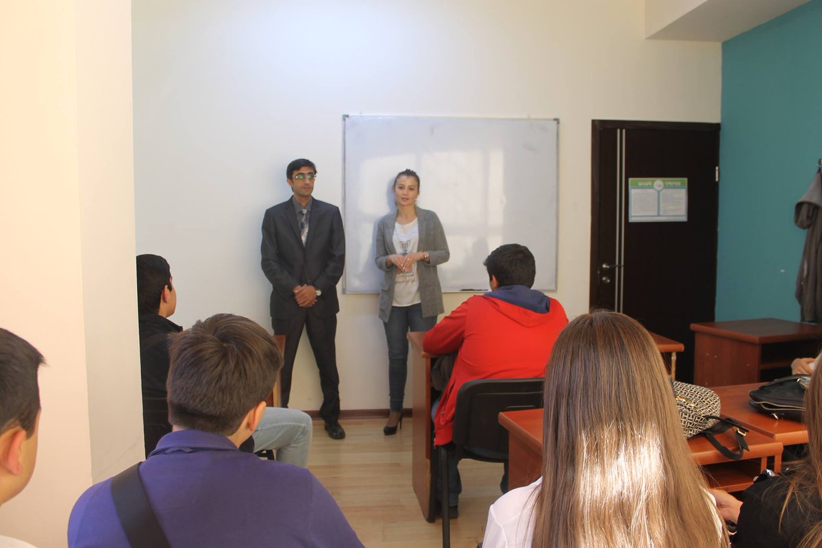 usaaatweets's tweet photo. The guest speaker for #GlobalBridge students was Aleksandr Shagafyan, Executive Director of @usaaatweets ! Thank you for invitation! https://t.co/YWgeVM9OtB