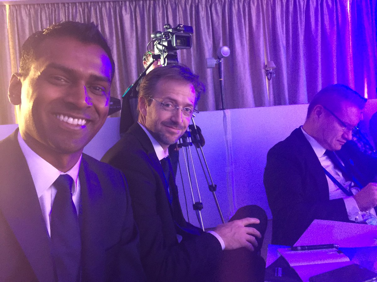 .@naikl @willieschoeman our leaders from @AccentureDigi & @AccentureTech at @AccentureSA Innovation Conference #AIC2016 #innovationchampion