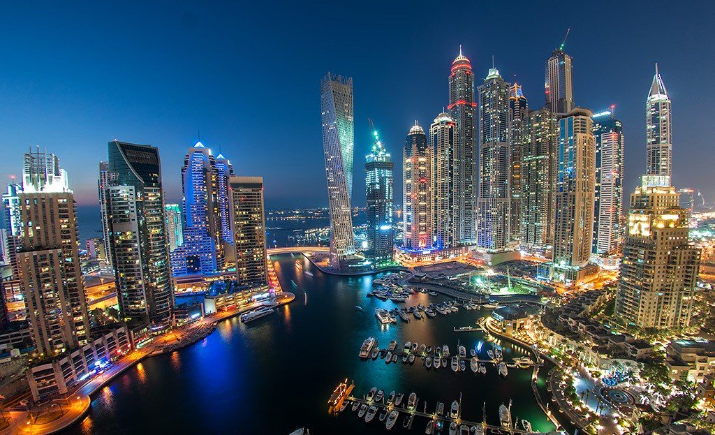 5 Best #PlacestoVisitinDubai at Night 
A complete guide to #Dubai.