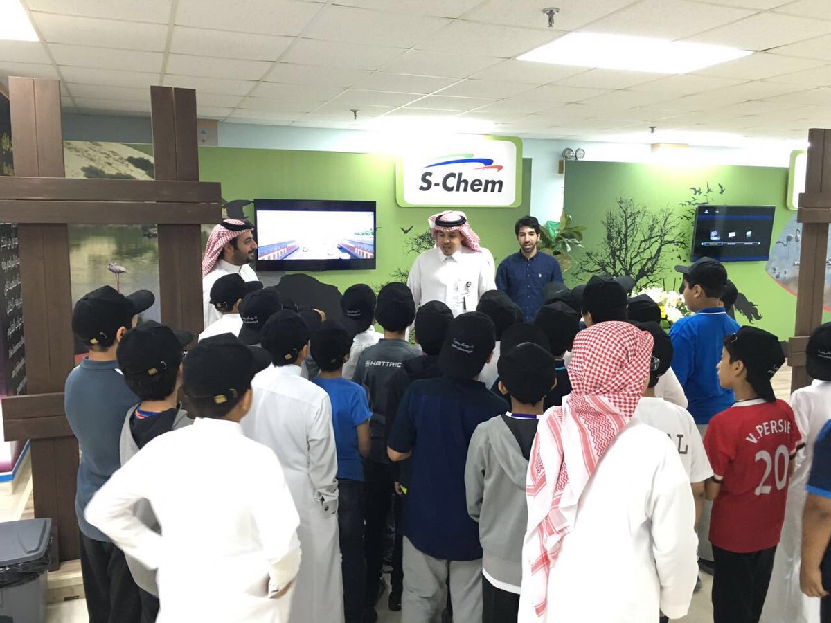 RCJY_Jubail's tweet photo. #يحدث_الآن
زيارة طلاب المدارس لمعرض #يوم_البيئة_العربي الذي تنظمه #الهيئة_الملكية بالجبيل
#الجبيل_الصناعية https://t.co/8WKqmYslLh