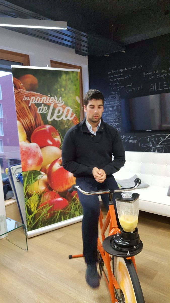 karine0509's tweet photo. Chez #ineat on prend des forces pour le salon #conext au grand palais @INEATgroup @ConextShow #auxtaquets on vous attend au #connectedbar 😎 https://t.co/KX8e8J6ify