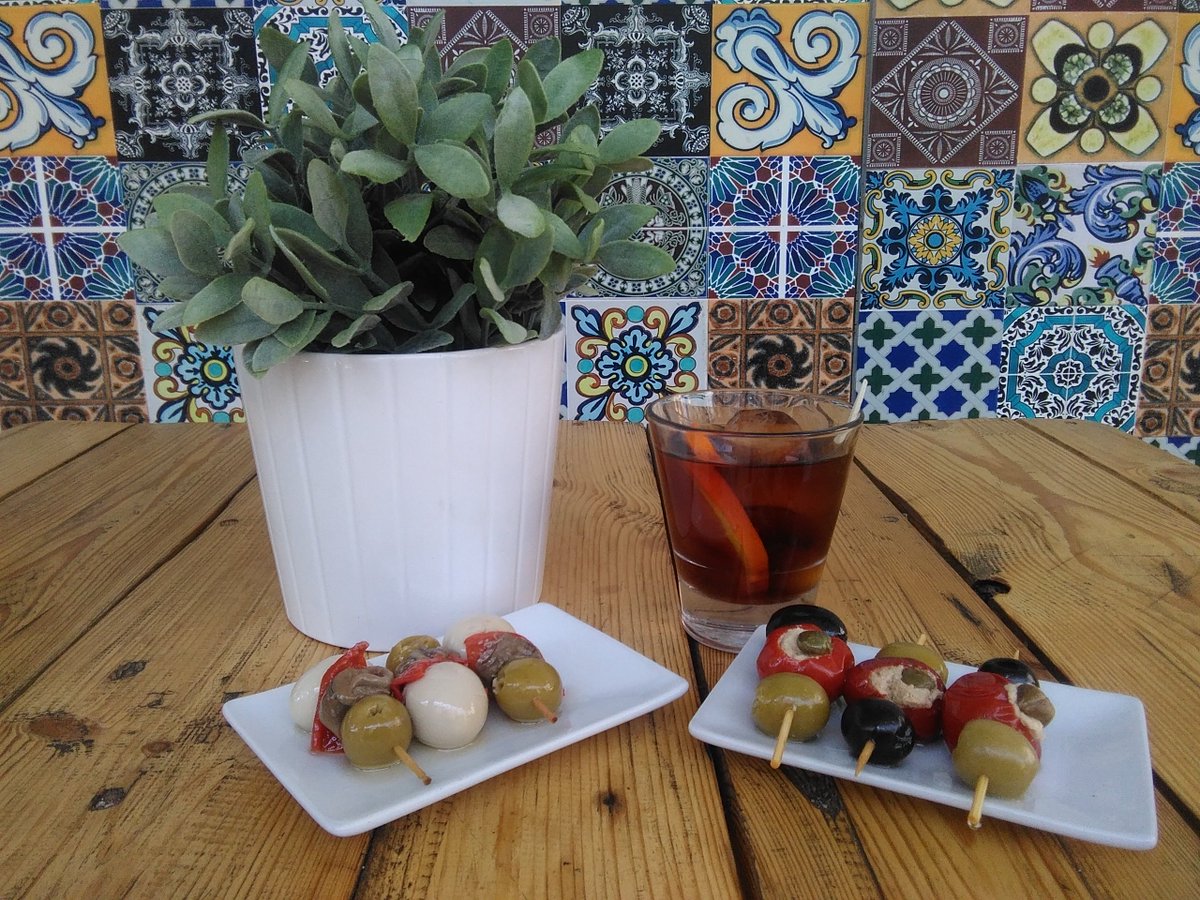 Recuperando sabias costumbres para celebrar días como hoy #vermuteando