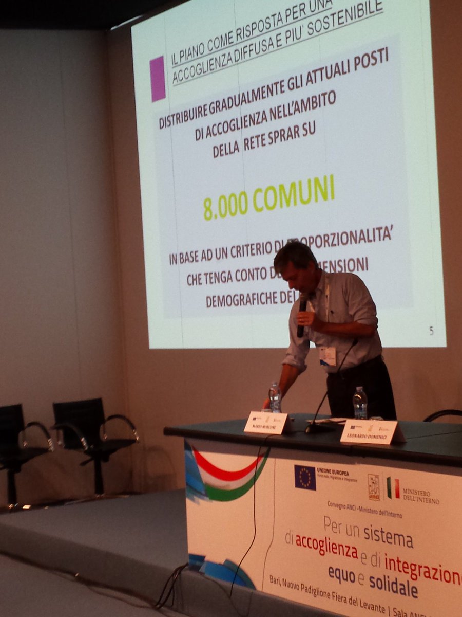 Cittalia's tweet image. #anci2016 @LDomenici: rendere proattivi tutti i sindaci diffondendo modello @rete_sprar agli 8mila comuni @comuni_anci @Viminale