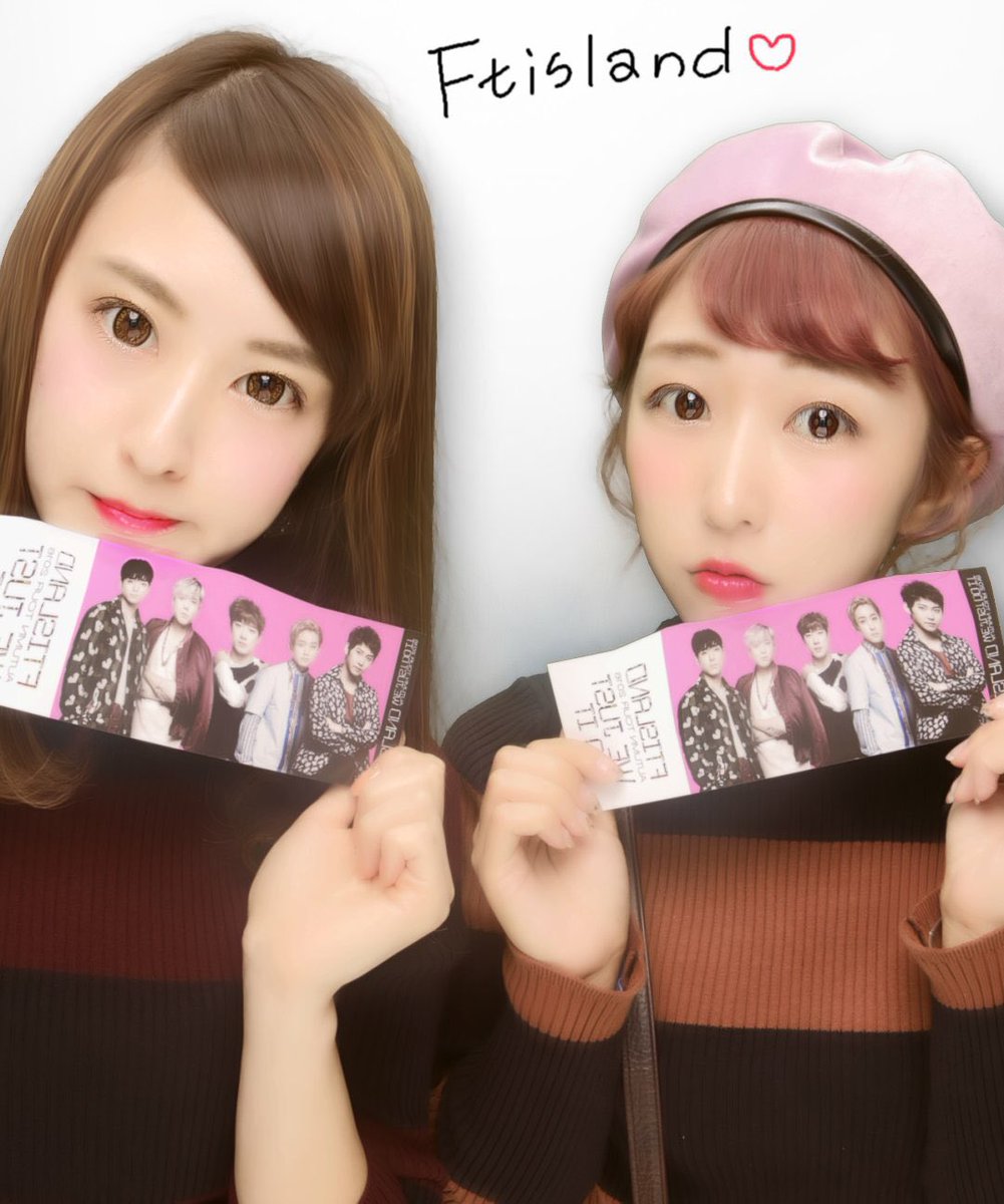 ft_yn5's tweet photo. 会場着いた〜〜😌💗💗 https://t.co/iCOw4cXu0d