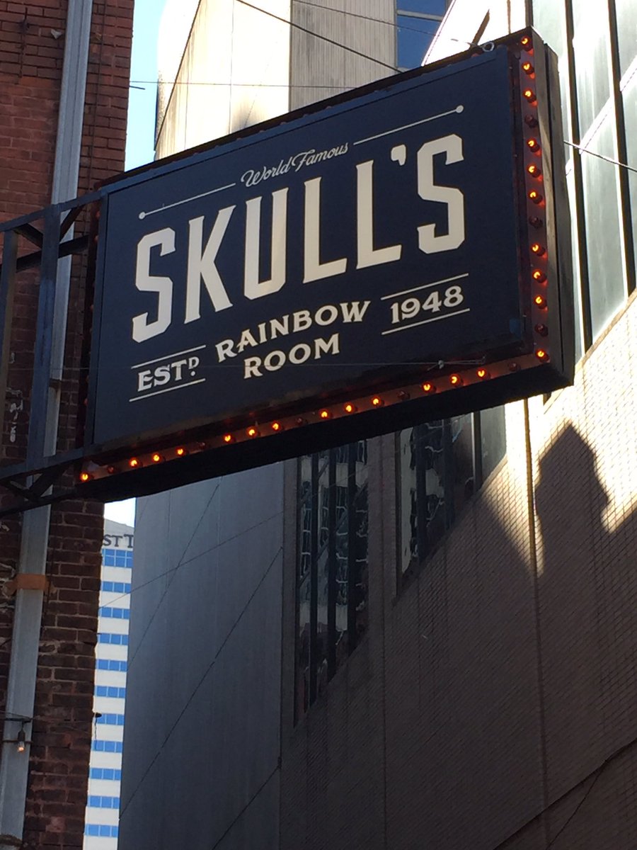 sanchezmarshall's tweet photo. @He_Man76 World Famous! #Nashville https://t.co/BVUybtO0U1
