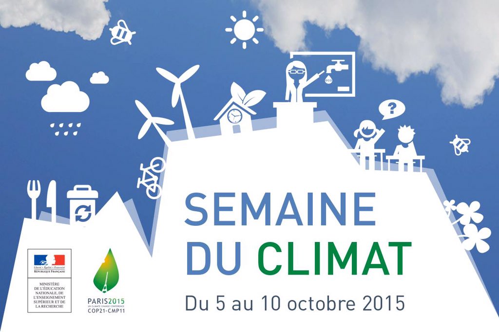 RoyalSegolene's tweet photo. A 12h, déplacement avec @najatvb ds un collège parisien pr la semaine du #climat : remise prix clefs de l'éducation à l'environnement 🌍 https://t.co/6zyADUFIqC