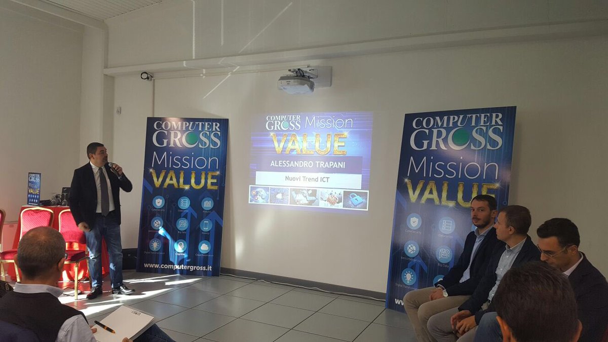 ComputerGross's tweet photo. Oggi a #Verona il secondo appuntamento con il #valore! Iniziamo con i nuovi trend #ict! #MissionValue #ComputerGrossValue https://t.co/SOYAu8yC1f
