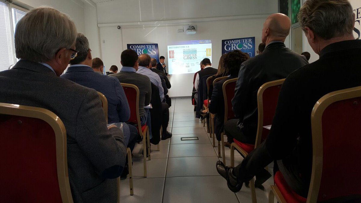 ComputerGross's tweet photo. Oggi a #Verona il secondo appuntamento con il #valore! Iniziamo con i nuovi trend #ict! #MissionValue #ComputerGrossValue https://t.co/SOYAu8yC1f