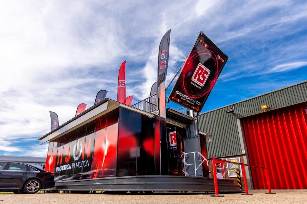 ShowplaceLtd's tweet photo. #TitanTip The @RSComponents is at Andor Technology in Belfast today. #SpotTitan https://t.co/ENVHpuxLmp