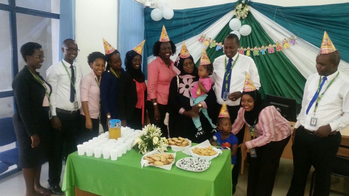 KCBBurundi's tweet photo. #CSWEEK2016 #KCBMakesitHappen Pour la 2e journée, nous avons fait une surprise à quelques enfants ayant des cubs accounts chez nous. https://t.co/9dKEv7mKum