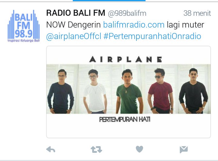 AirplaneOffcl's tweet photo. Thanks a lot @989balifm as @AirplaneOffcl Radio Partner #Pertempuranhati #Pertempuranhationradio #Airplane 💐💓 https://t.co/dSsdsVKX1P