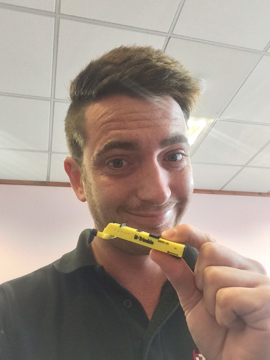 GEDO USB my life is now complete. Don't be jealous <a href="/jessicar_korec/">Jessica Ryan</a>   <a href="/KOREC_Rail/">KOREC Rail</a> #GEDO #usb #happy