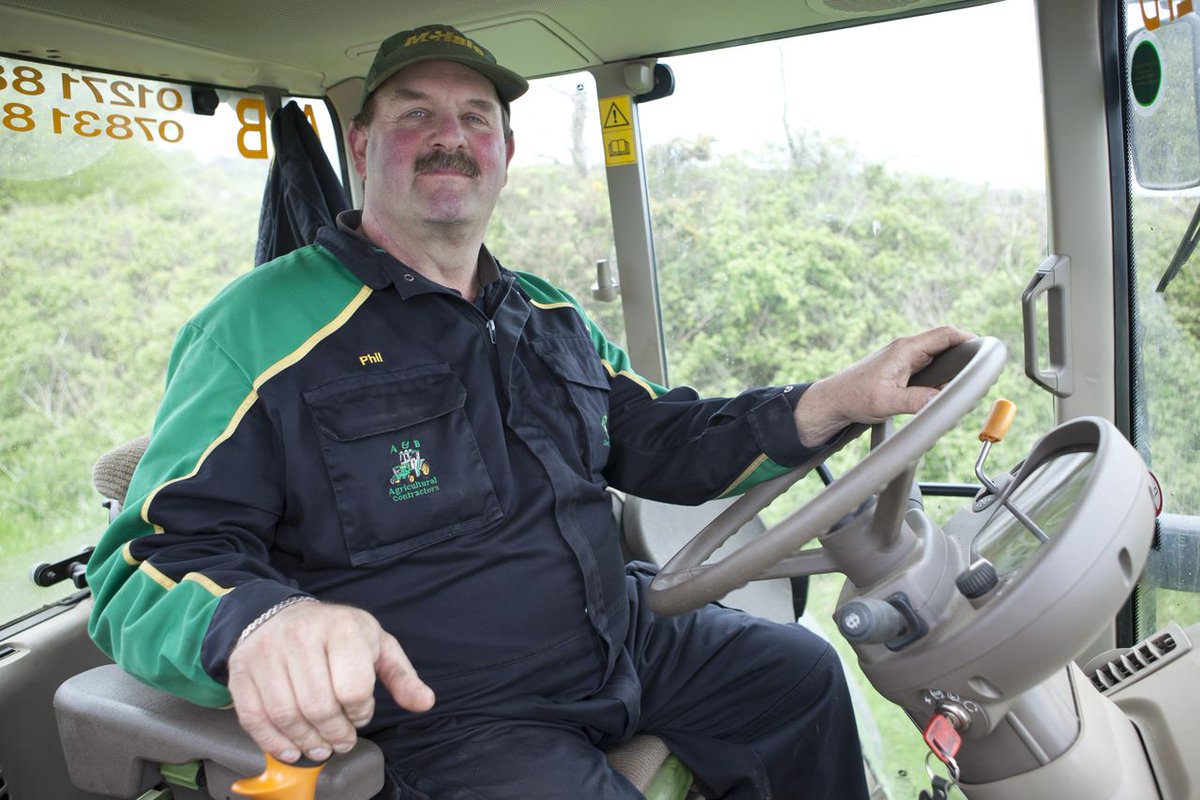 #allsortsofpatients like our #epsr2 enabled repeat prescriptions service. Here's Phil. bit.ly/2953izh