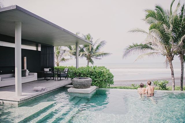 To do list on honeymoon...
.
📷: @solstice_bride
#AlilaHotels #AlilaVillasSoori