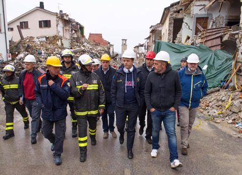 marcobassilichi's tweet photo. Amatrice è simbolo di questo #terremoto. Il simbolo della rinascita. Tutti insieme, l'Italia https://t.co/lTiYytBABV https://t.co/oSRR8Iab09