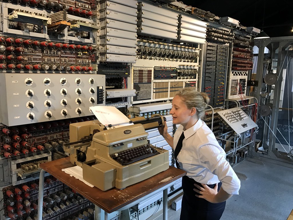 tnmoc's tweet photo. RT @entropyhq: And on to Colossus itself. #colossusvr @tnmoc @bletchleypark https://t.co/7ADbUpGmTr