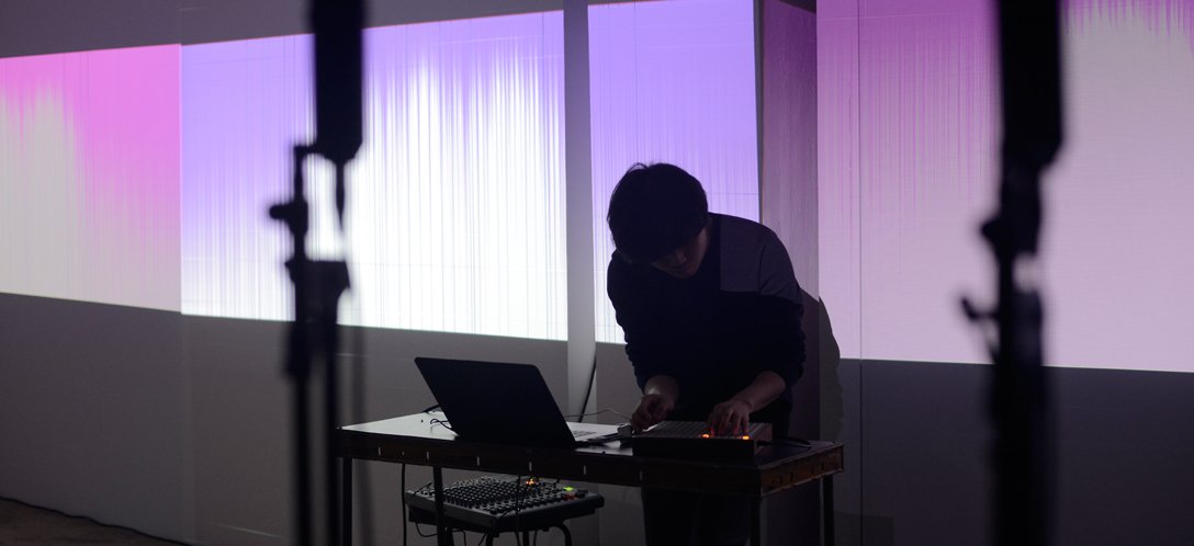Irina_Spicaka's tweet photo. 8 pm today, @spektrumberlin #CC4AV presents qtm — a #sound project from N2, related to a collaboration between #art and #quantum #mechanics https://t.co/N2dupopuIB