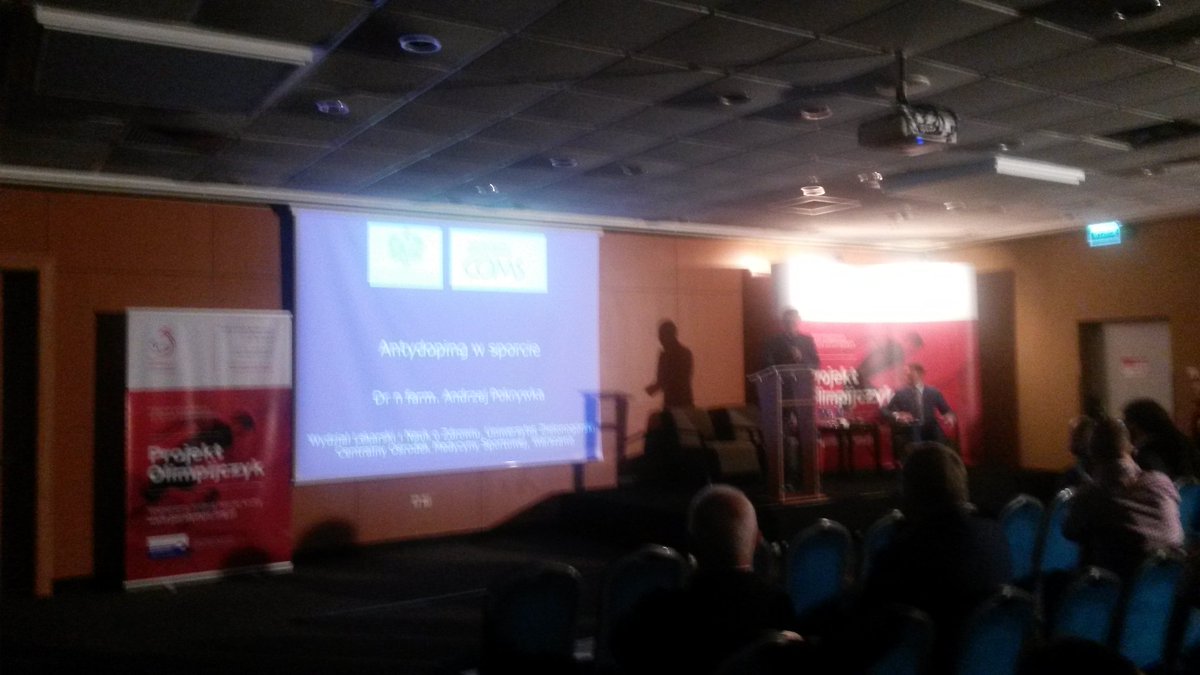 M_Krogulec's tweet image. Dr Andrzej Pokrywka opowiada o antydopingu w sporcie na konferencji #olimpijczyk
