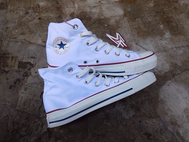 earthflakes tweet media