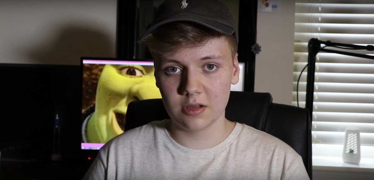 helloItsRMW's tweet photo. Pyrocynical Face Reveal at who i'm voting for president !!!!!! https://t.co/JuKxxfKBxx