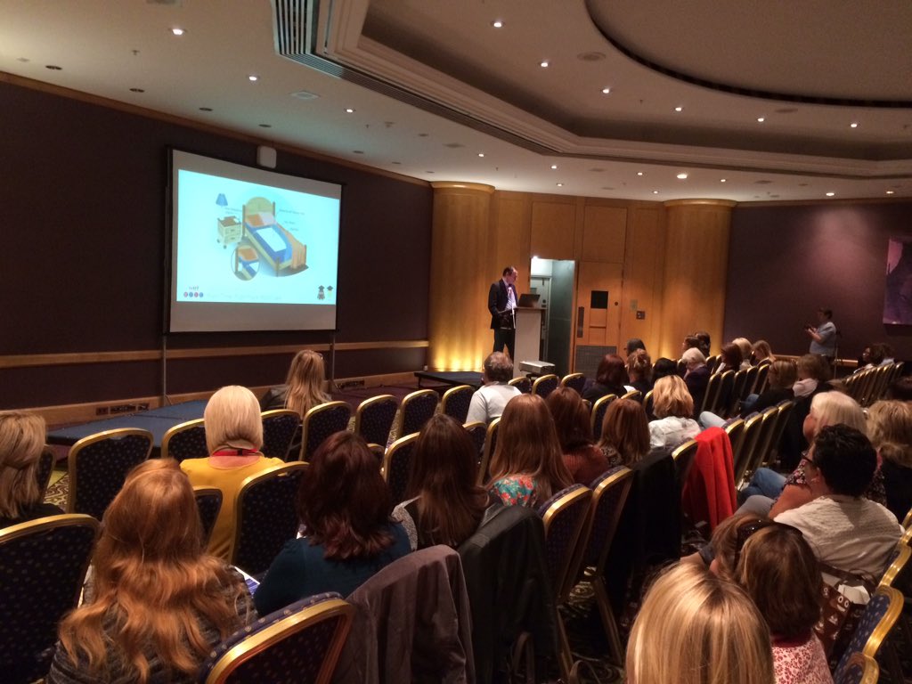 ERIC_UK's tweet photo. "Going on holiday was always a bit embarrassing as a child"
Lawrence Phillips, lifelong #bedwetter, closing #ERICConf2016. https://t.co/CivIgTPLMN