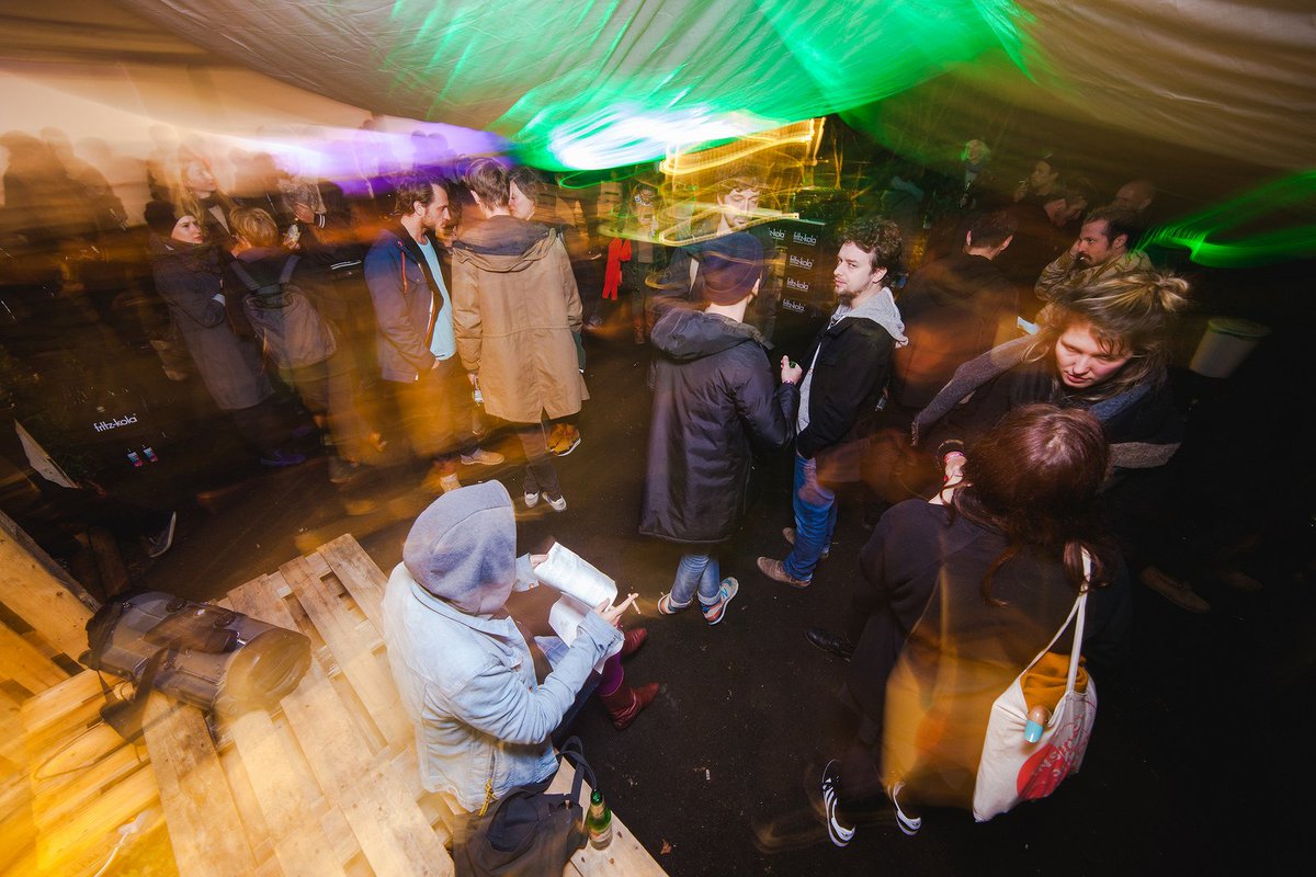 williamveder's tweet image. Ich habe das schöne Festival @retuneberlin in #Kreuzberg fotografiert. Talks, Workshops u. Performances rund um Virtual-Tech-Cyber-Science.