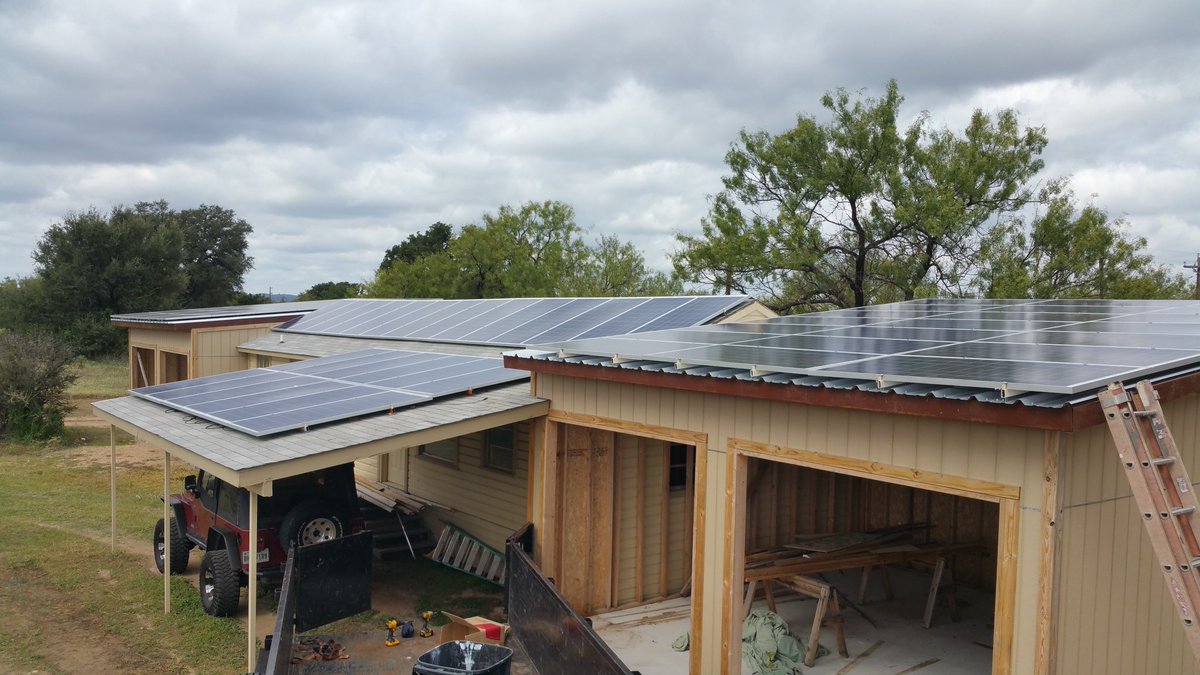 ok123tx's tweet image. Skyline in Kingsland Texas HillCountry now grid connected. One small step to #CleanerEnergy + #SustainableLifestyle. #EVChargeplug included