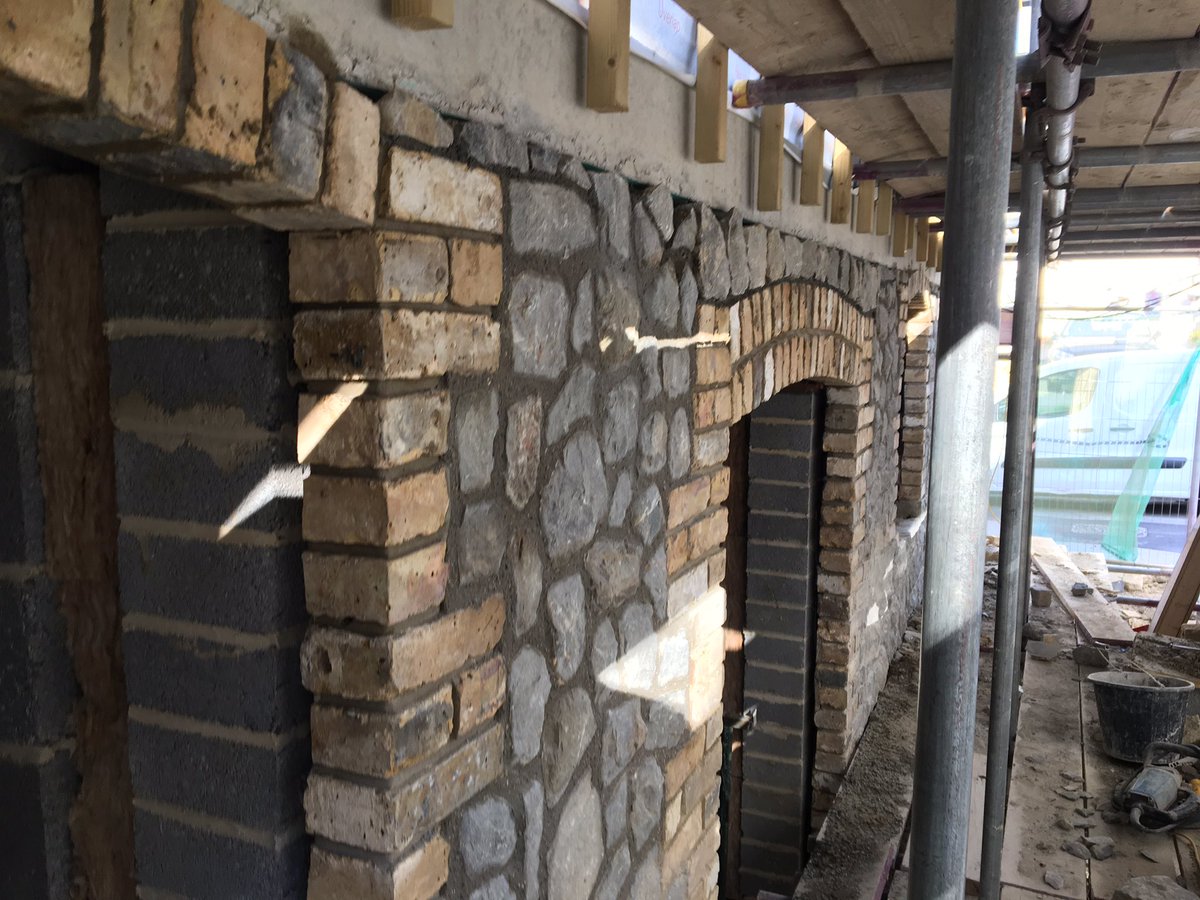 MallingMasonry's tweet photo. Building 200 year old stone and brick work back up to how previously was. https://t.co/2clFplu3Zl