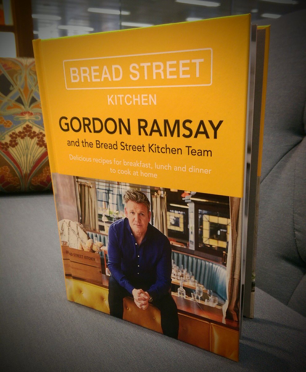 HodderBooks's tweet photo. Fantastic to see finished copies of @GordonRamsay @breadstkitchen cookbook (it's making us very hungry for lunch) https://t.co/4zw0d5G8FY https://t.co/9FXsqqJeZ3