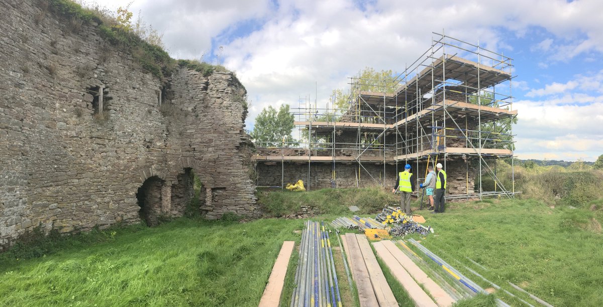 LtdTreasure's tweet photo. Clifford Castle looking better with the Ivy removed! #CliffordCastle @Architectnja @LtdTreasure https://t.co/RVcfbaN7Zk