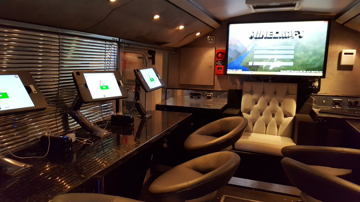 StephenReidEdu's tweet image. We&apos;re using a bus, kitted out for #Minecraft #Community #Educatuon workshops with @UniWestScotland @uwsCU and @BBCScotLearn. #Minecraftedu