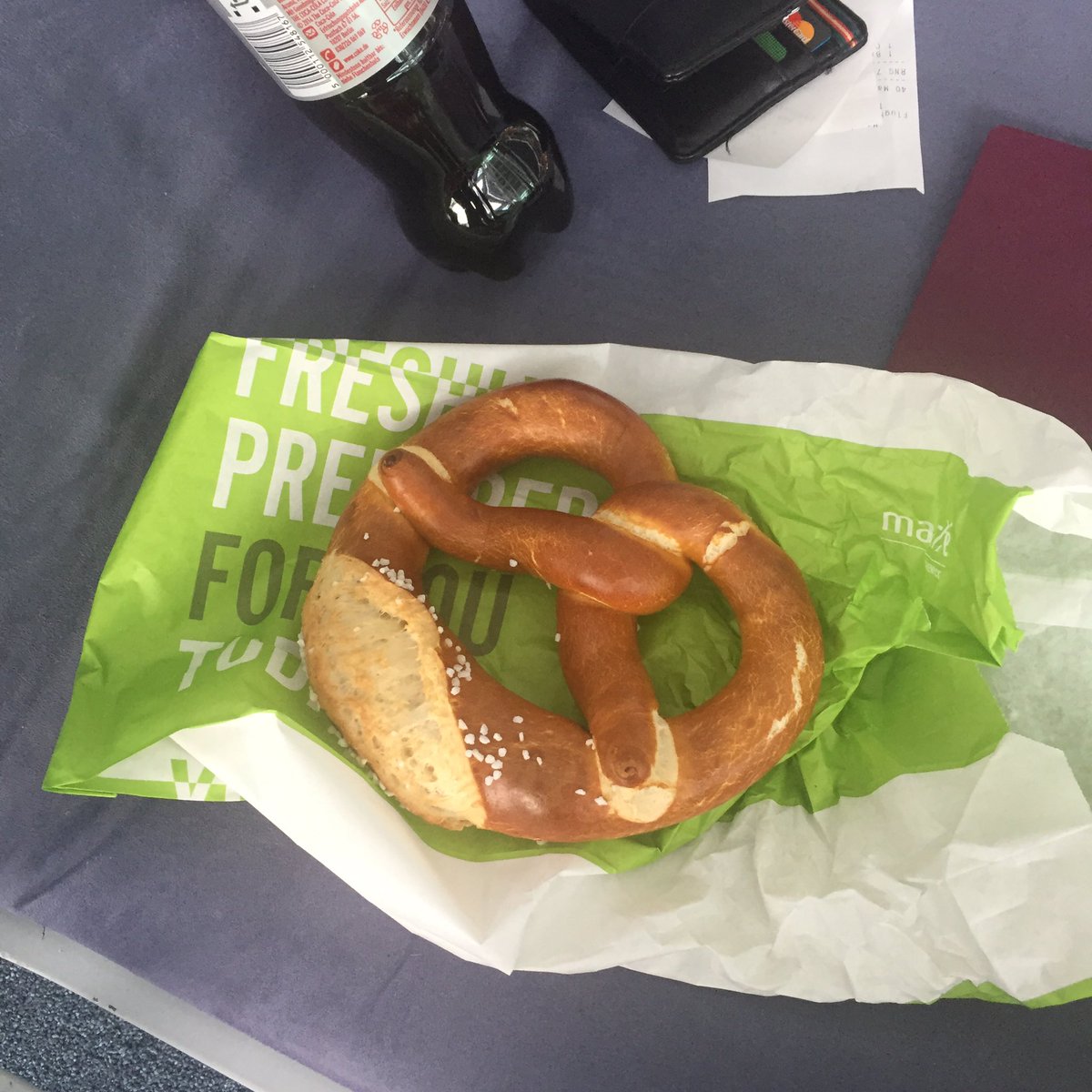 SkyBlueSam87's tweet photo. Only decent food in Germany 🇩🇪 #pretzel #germany #shockingfood https://t.co/mpbeB9kxye
