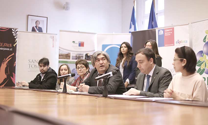 LaPrensAustral's tweet photo. Llaman a educadores a postular a segundo  encuentro de educación ambiental - https://t.co/trkLb5J9Q2 https://t.co/fMbyKEGKiM