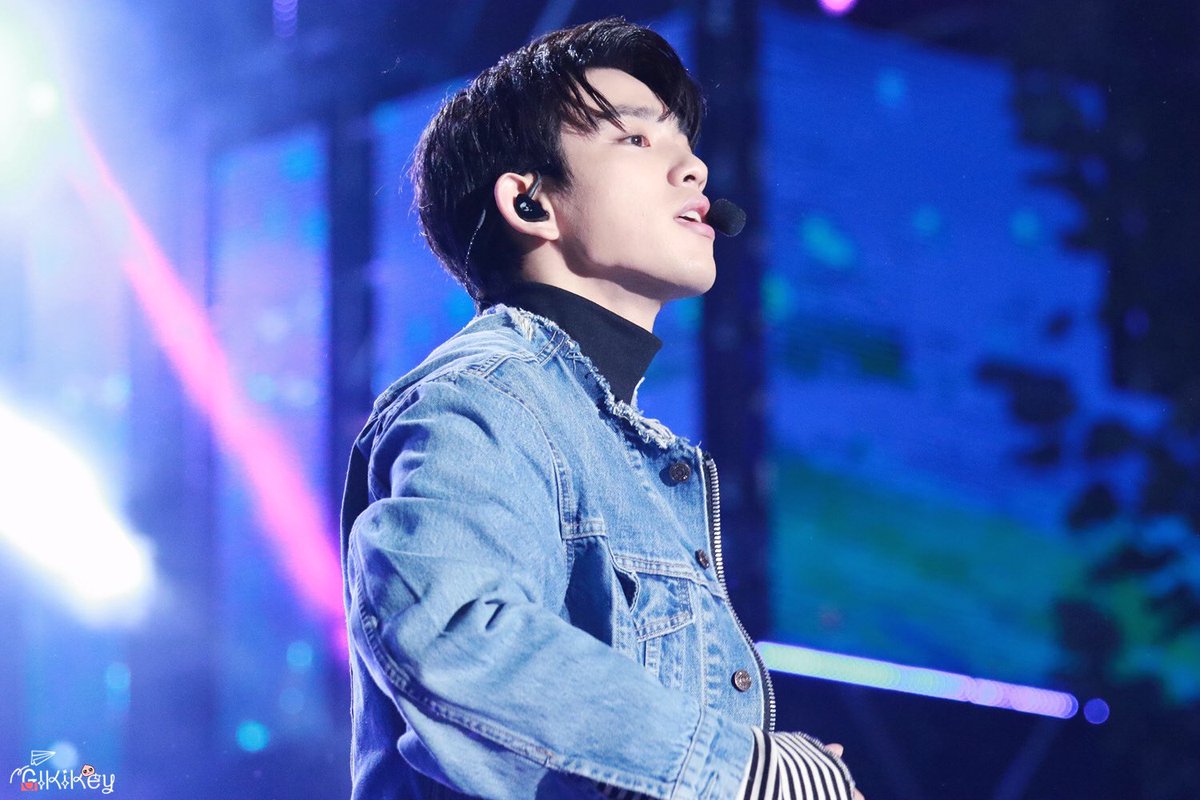 gikikey0922's tweet photo. #GOT7 #갓세븐 #진영 #박진영 #TURBULENCE 160930 뮤직뱅크  🙊🙊🙊🙊🙊🙊🙊 https://t.co/t7LKjpYrT6