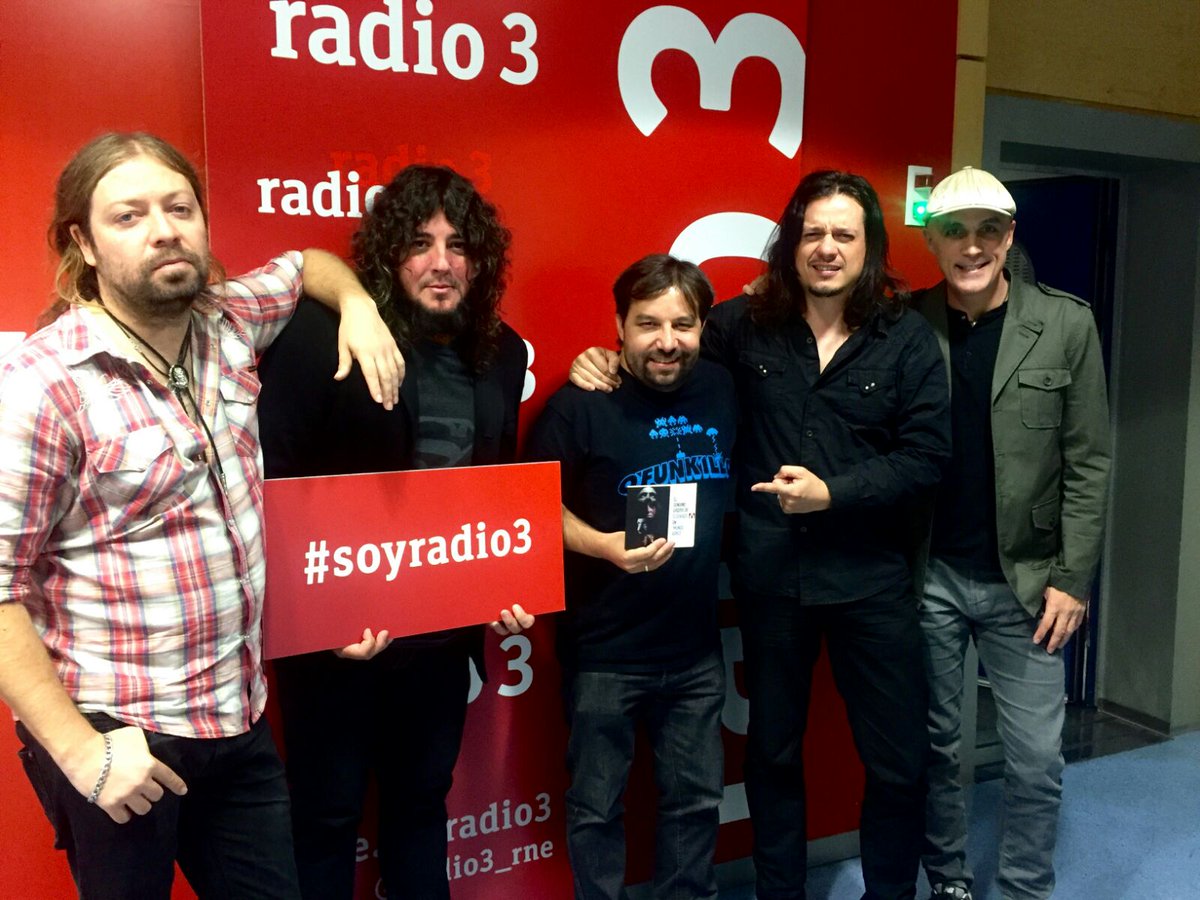 Vuelo de ayer rtve.es/m/alacarta/aud… <a href="/radio3_rne/">Radio 3</a> <a href="/eldoradorock/">eldorado</a> @sonotones1 <a href="/systemofadown/">System Of A Down</a>