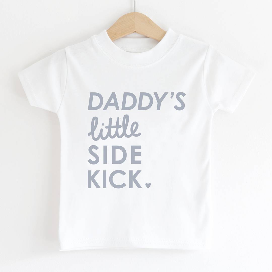MacieDotDoodles's tweet photo. Cool tee for little sidekicks everywhere... https://t.co/2HYguSLqnO #etsy #etsyuk #toddler #tshirt #kidswear #kidsfashion #littlesidekick https://t.co/9yjzW46R6m