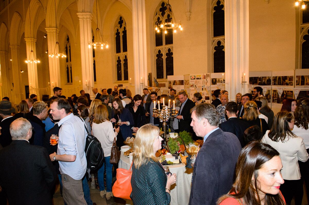 breadawardsUK's tweet photo. Our evening was polished off last night with some sweet treats from @flowerandwhite - who tried their fabulous Merangz? #WorldBread16 https://t.co/qL6WMi5V2z