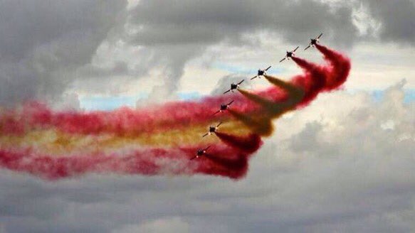 Colmenero's tweet photo. Hoy es fiesta en toda España menos en Cataluña. Feliz Día de la Hispanidad a todos menos a los que no se sienten españoles.   #12DeOctubre https://t.co/U2uNo1IKpy